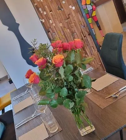 Le 6 3 En Bessin Bed & Breakfast 3*