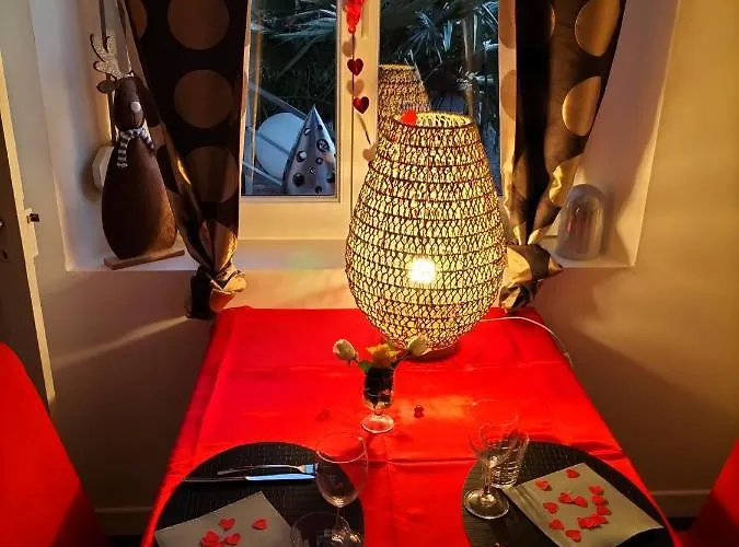 Le 6 3 En Bessin Parking Privé Gratuit 3*