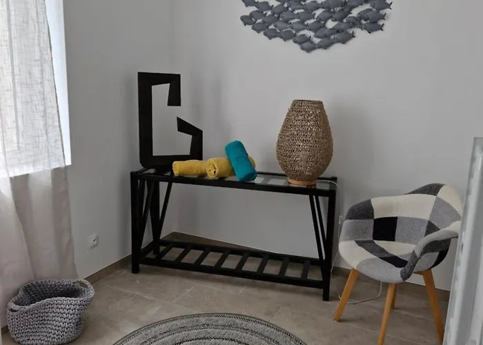 Le 6 3 En Bessin Parking Privé Gratuit Bed & Breakfast 3*